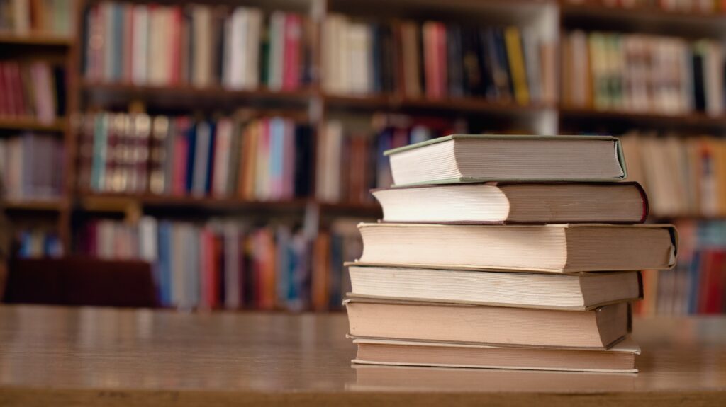 Belajar Sejarah Tanpa Menghafal: Intip Rekomendasi Novel Sejarah Terbaik Ini!
