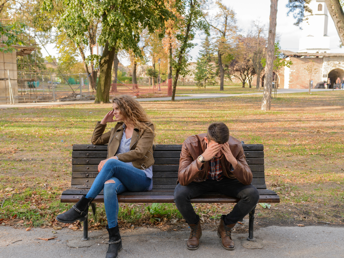 pasangan mengalami putus cinta setelah melalui fase pendewasaan dan growing apart
