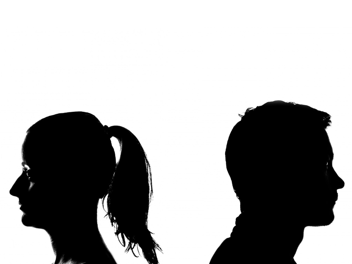 ilustrasi fenomena putus cinta karena growing apart | “We Broke Up Because We Grew Apart”: Realita Putus Cinta dalam Proses Pendewasaan Diri