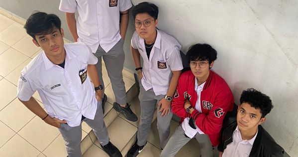 orang-orang yang punya arusnya sendiri